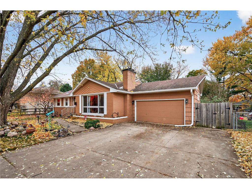 6413 Noble Avenue N Brooklyn Center MN 55429 6812488 image1