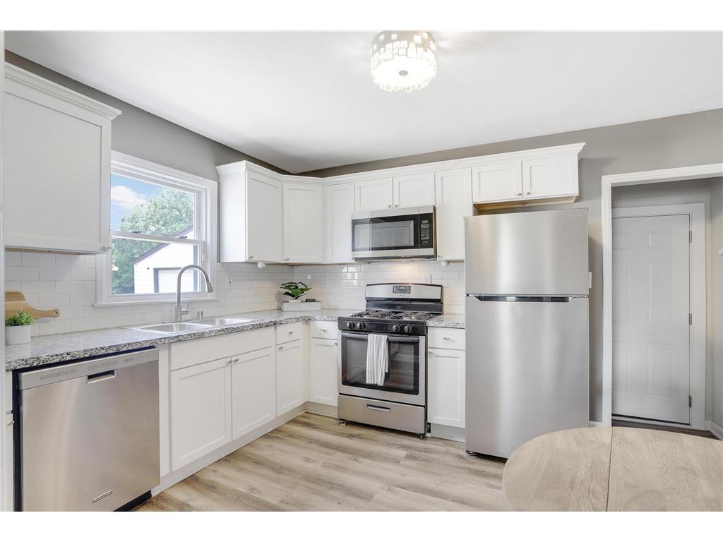 6415 Van Buren Street NE Fridley MN 55432 6383166 image1