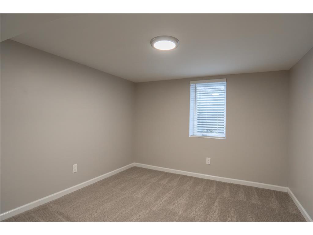 6418 Knoll Street N Golden Valley MN 55427 7093143 image12
