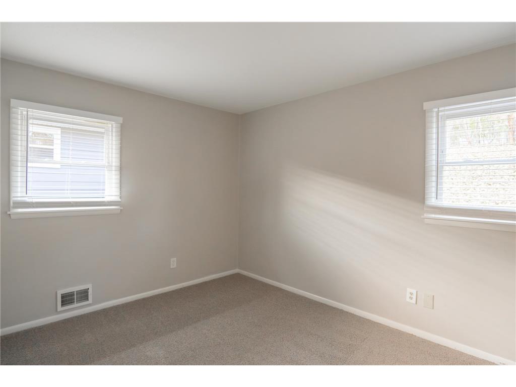 6418 Knoll Street N Golden Valley MN 55427 7093143 image14