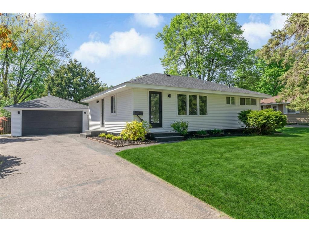 6419 Toledo Avenue N Brooklyn Center MN 55429 7075840 image1