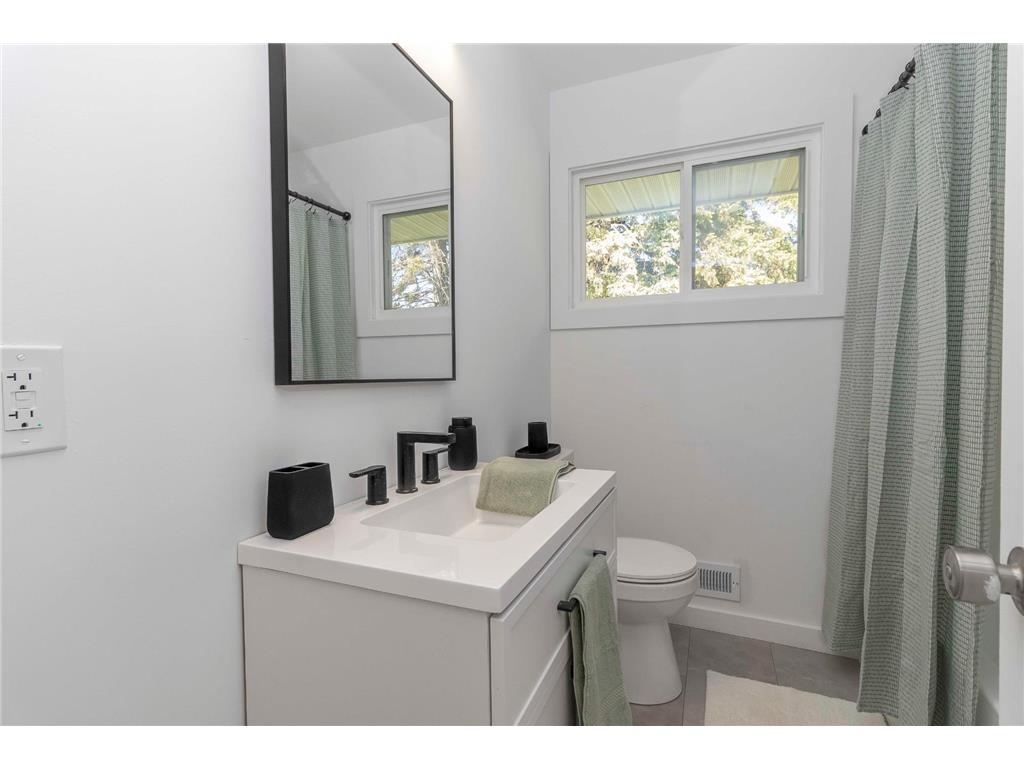 6419 Toledo Avenue N Brooklyn Center MN 55429 7075840 image17
