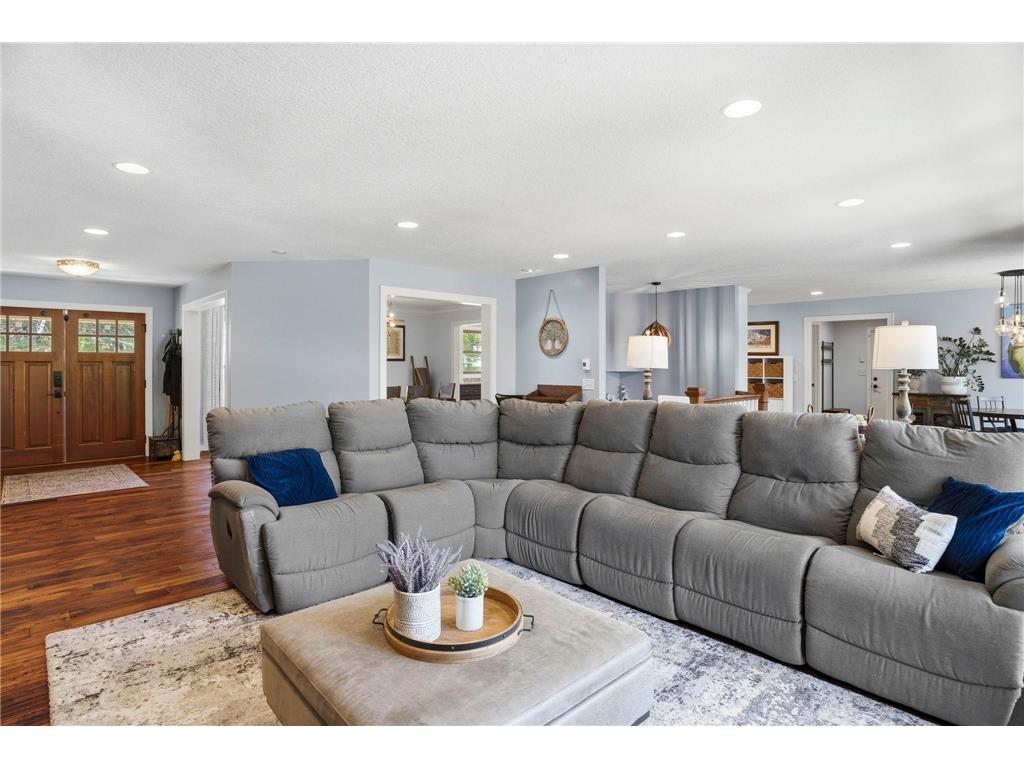 6420 Bluff Drive Bloomington MN 55438 7023961 image22