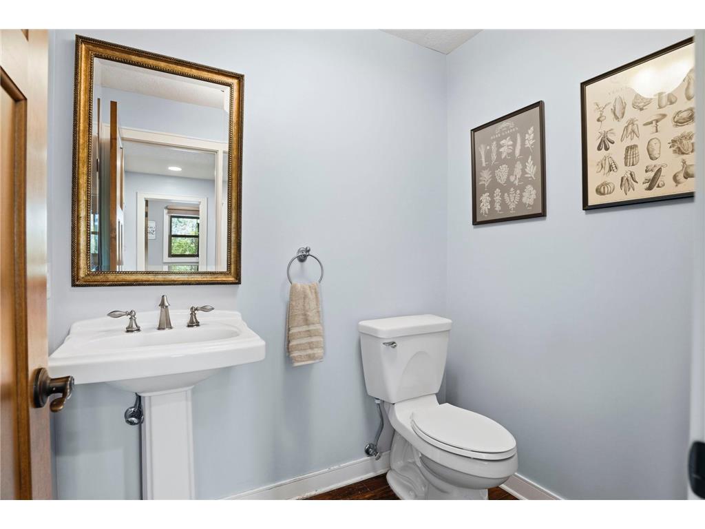 6420 Bluff Drive Bloomington MN 55438 7023961 image25