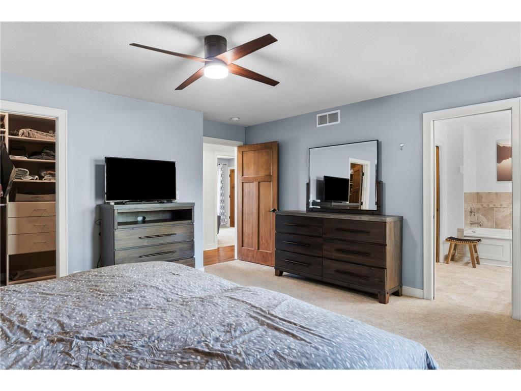 6420 Bluff Drive Bloomington MN 55438 7023961 image27