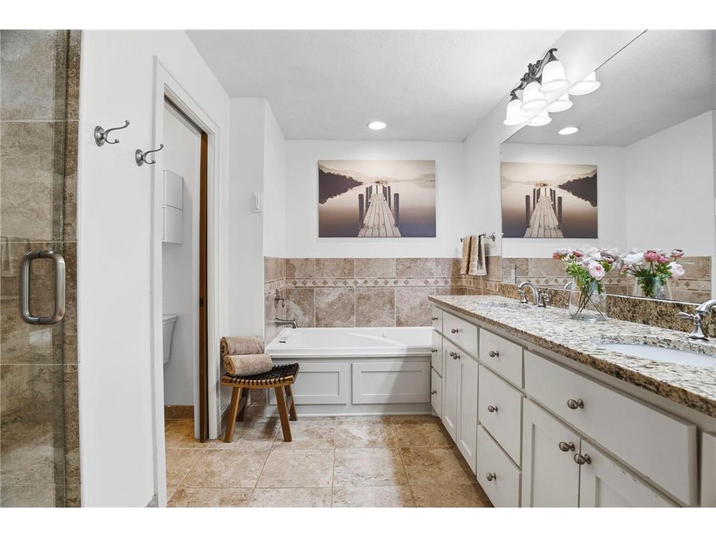 6420 Bluff Drive Bloomington MN 55438 7023961 image28