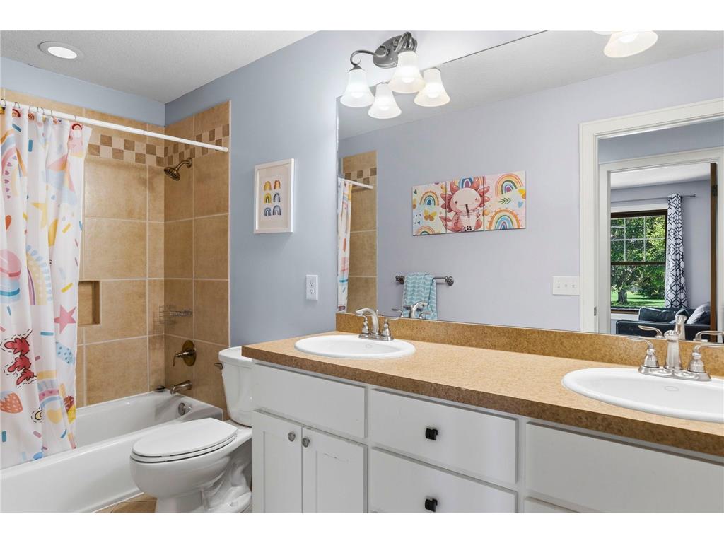 6420 Bluff Drive Bloomington MN 55438 7023961 image34