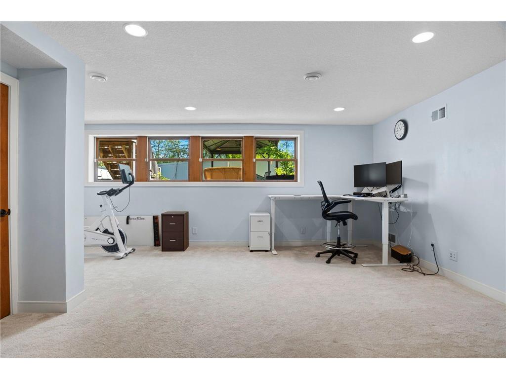 6420 Bluff Drive Bloomington MN 55438 7023961 image36