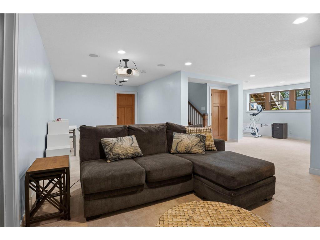 6420 Bluff Drive Bloomington MN 55438 7023961 image37