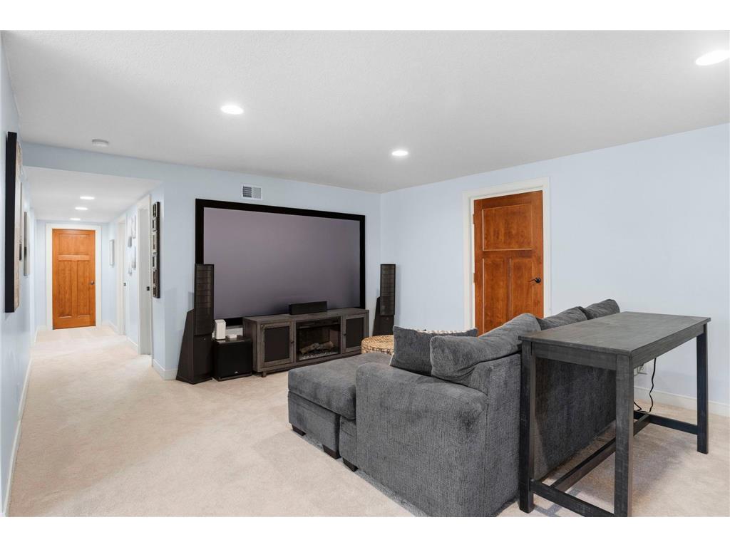 6420 Bluff Drive Bloomington MN 55438 7023961 image39