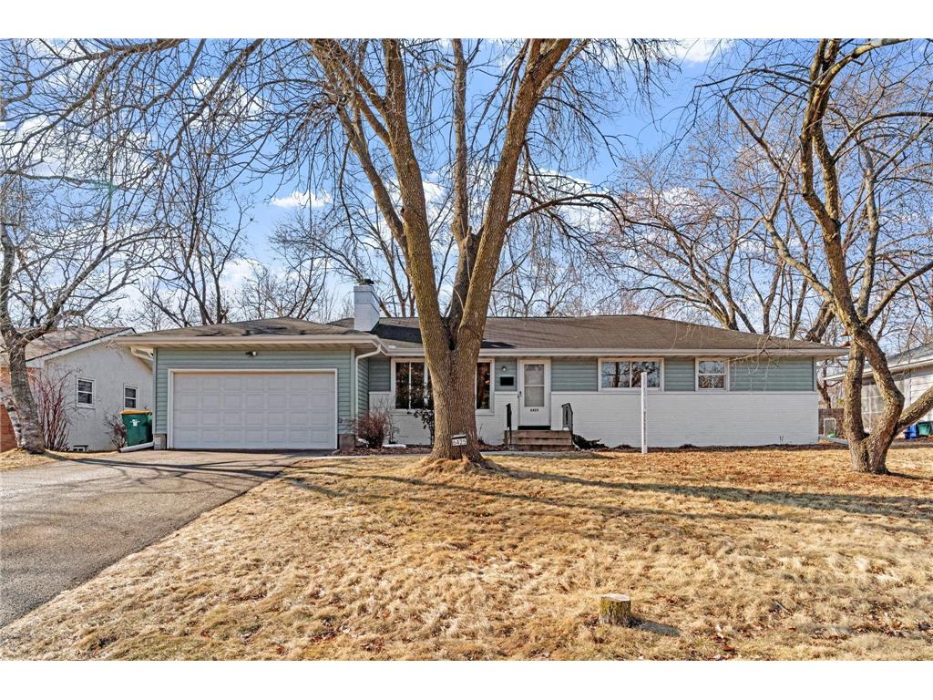6425 38th Avenue N Crystal MN 55427 6680119 image1