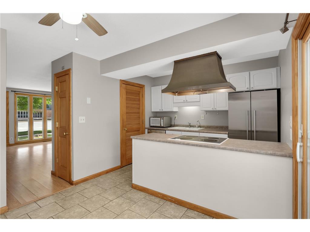 6425 Barrie Road Edina MN 55435 7024945 image11