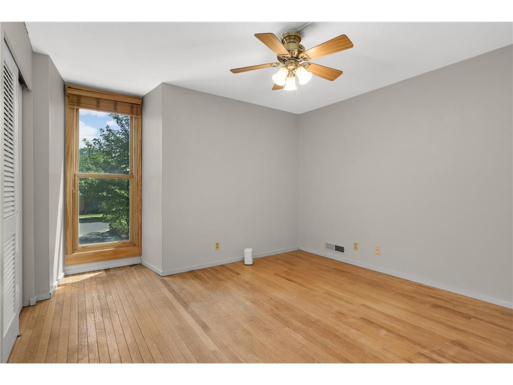 6425 Barrie Road Edina MN 55435 7024945 image15