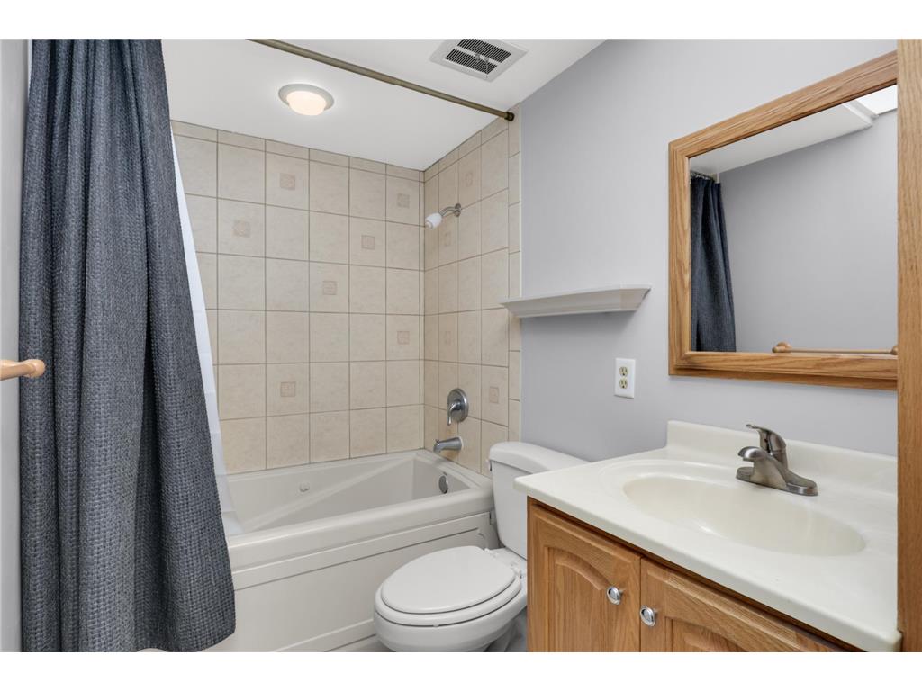 6425 Barrie Road Edina MN 55435 7024945 image18