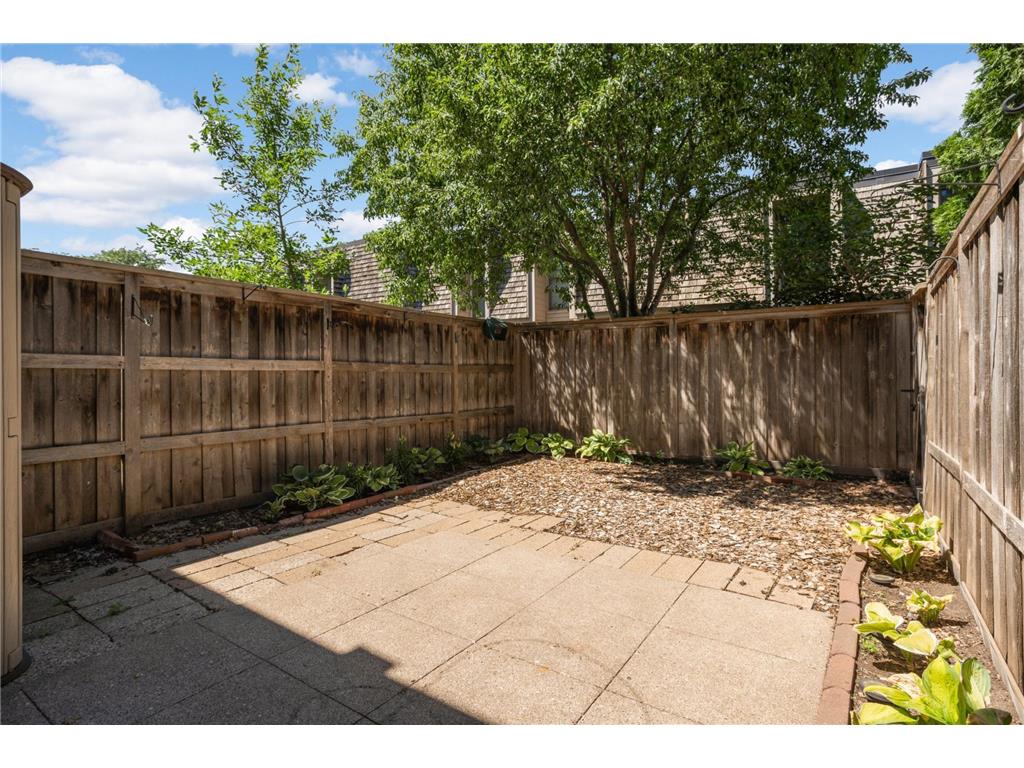 6425 Barrie Road Edina MN 55435 7024945 image20
