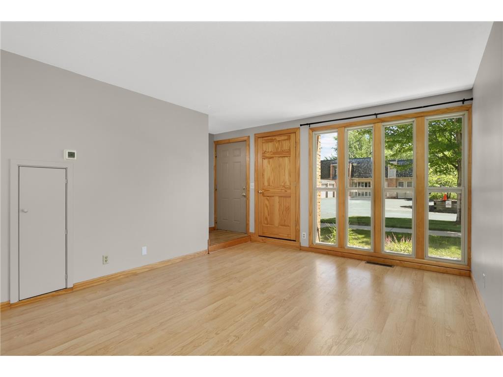 6425 Barrie Road Edina MN 55435 7024945 image5
