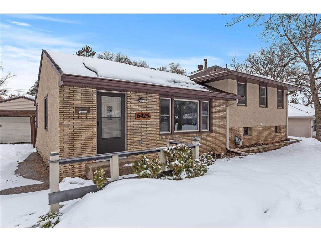 6425 Kyle Avenue N Brooklyn Center MN 55429 6346075 image1