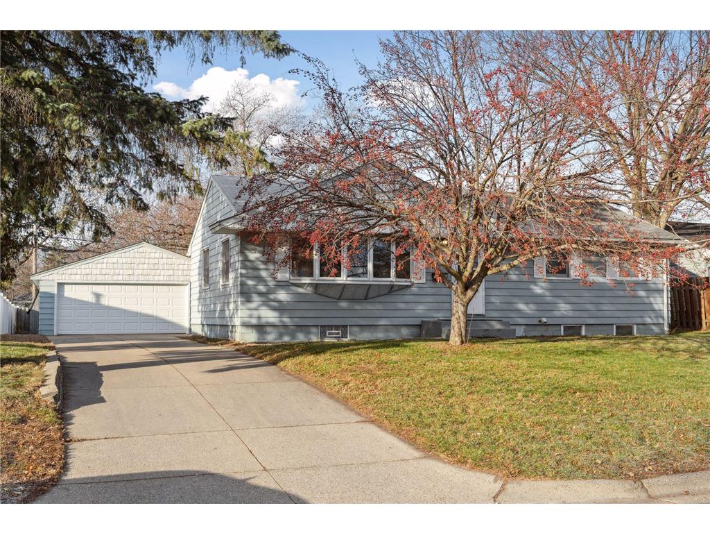 6425 Marlin Drive Brooklyn Center MN 55429 6465574 image1