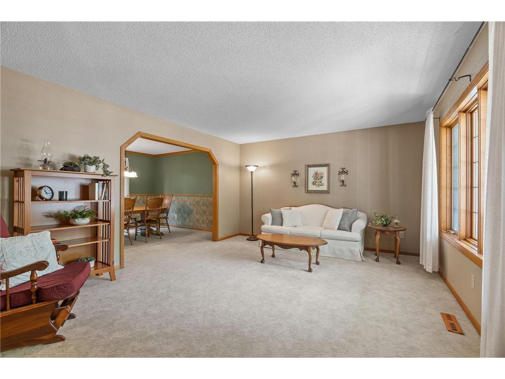 6427 Deerwood Lane Lino Lakes MN 55014 7109615 image2