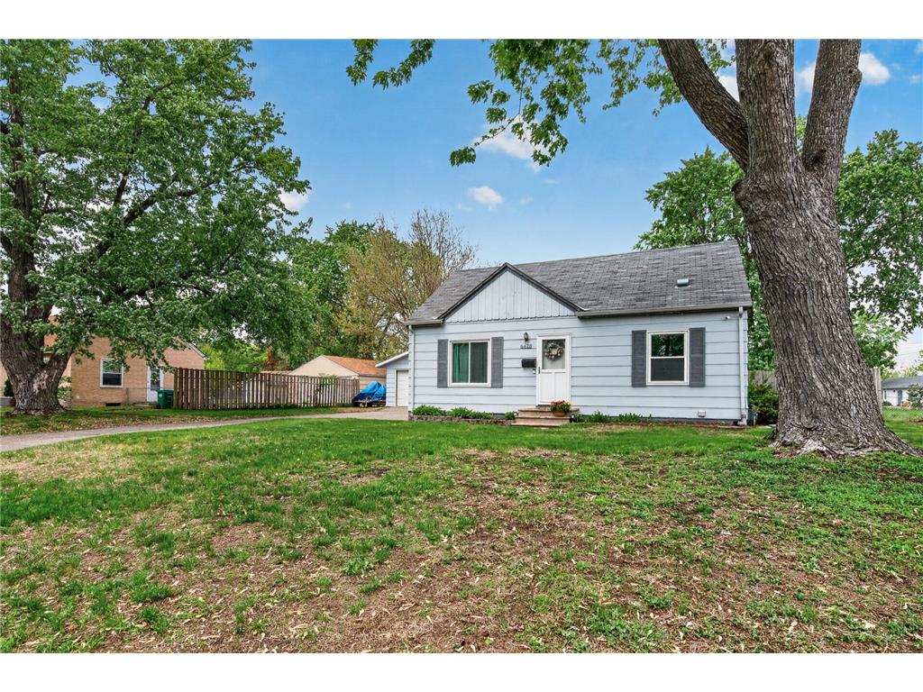6428 Cloverdale Avenue Crystal MN 55428 7081247 image2