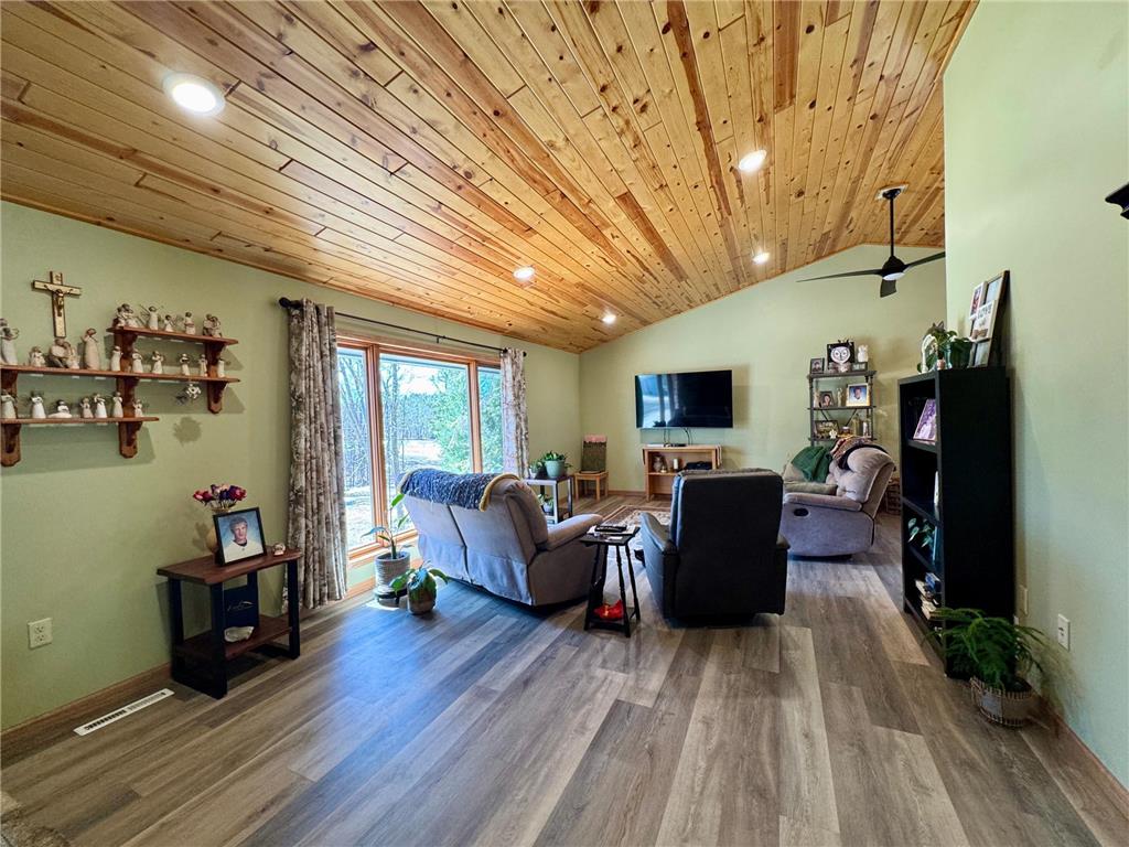 64280 300th Street Warroad MN 56763 7056556 image8