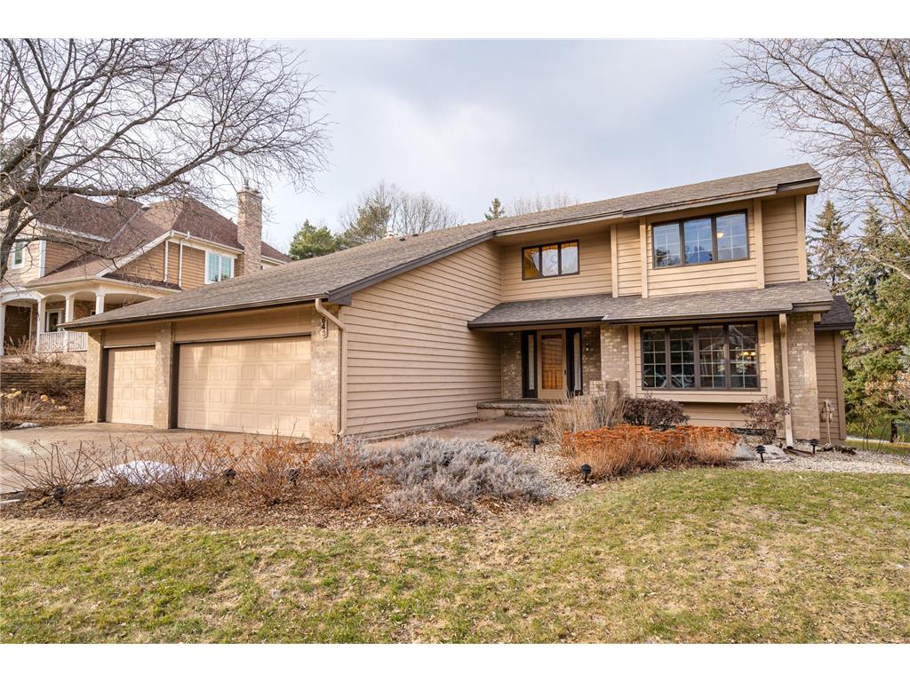 643 Evergreen Circle, Shoreview, MN, 55126 MLS 6167920 Edina Realty