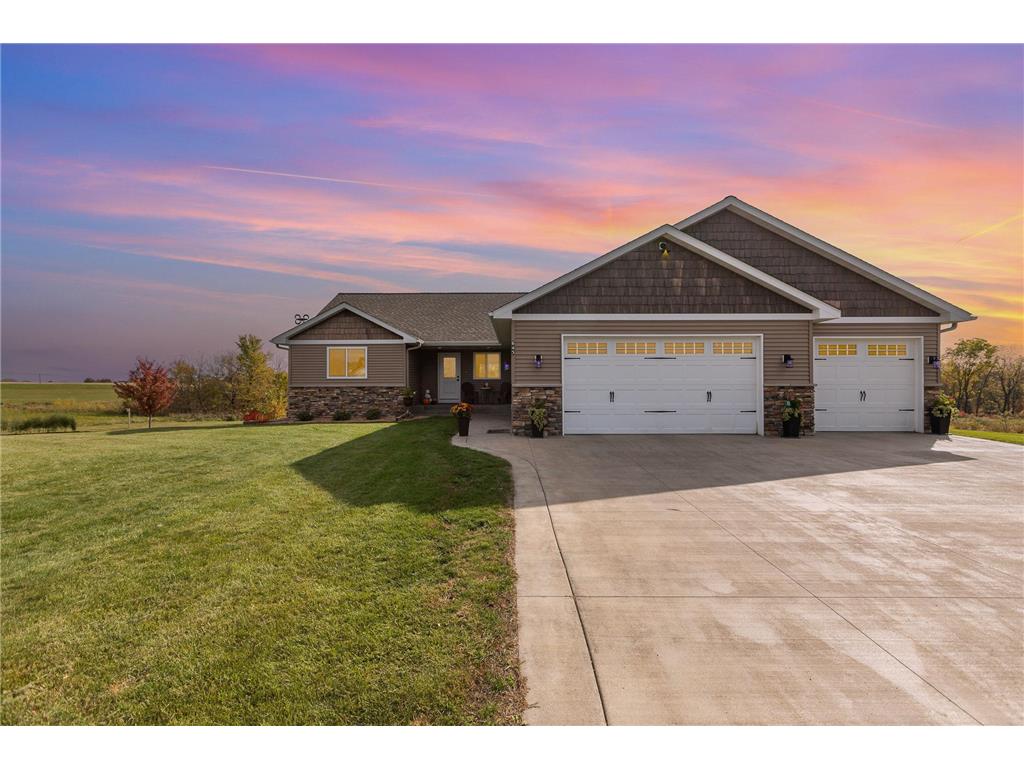 643 Giana Court Ellsworth WI 54011 6447675 image1