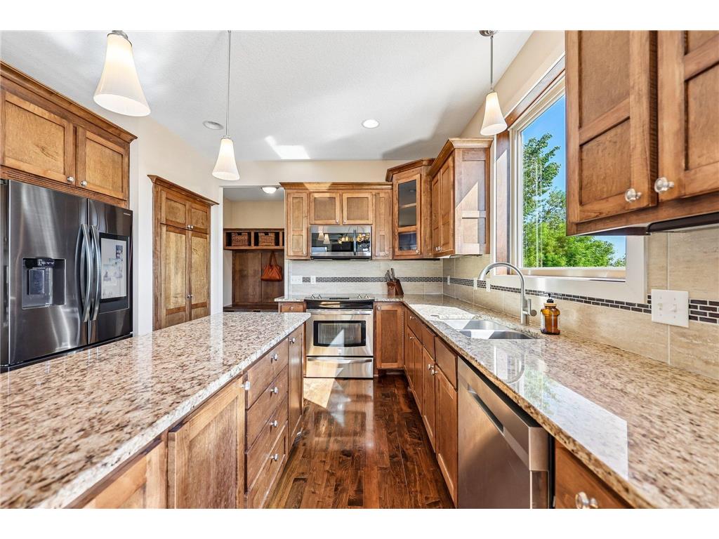 643 Parkside Court Eagan MN 55123 7058541 image14