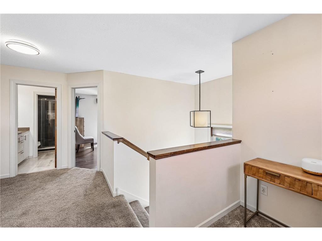643 Parkside Court Eagan MN 55123 7058541 image17