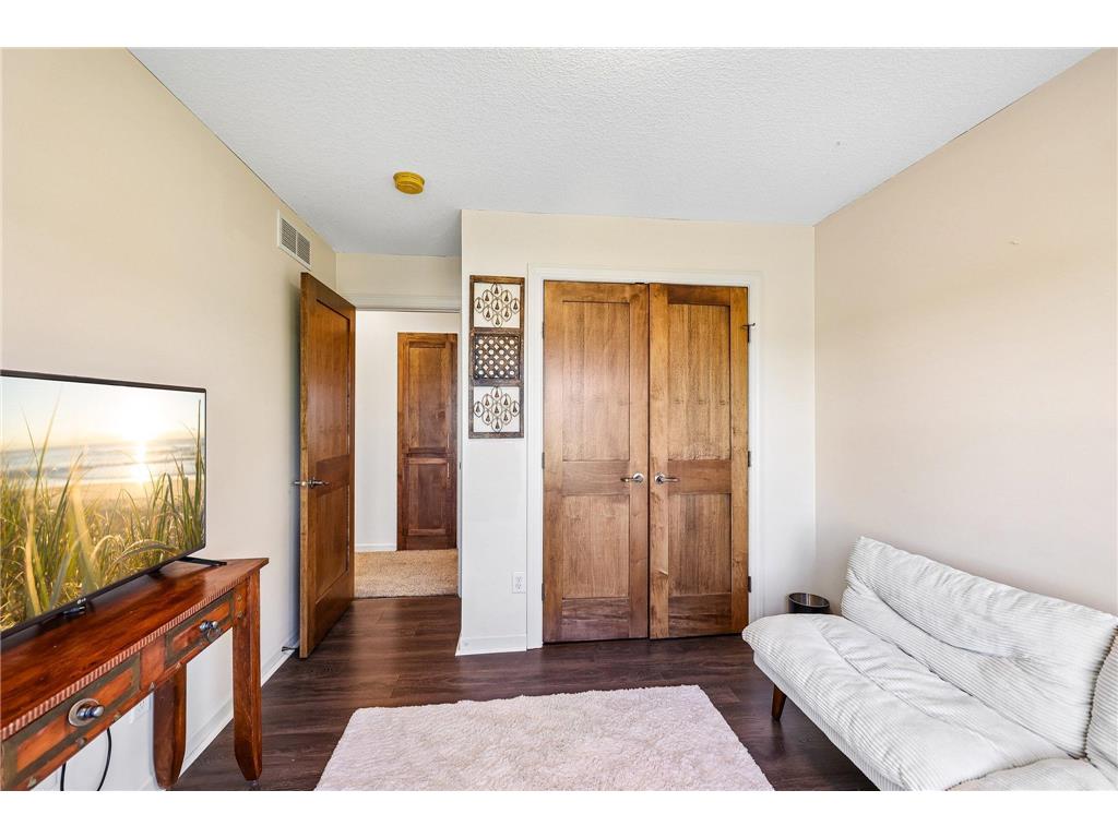 643 Parkside Court Eagan MN 55123 7058541 image27