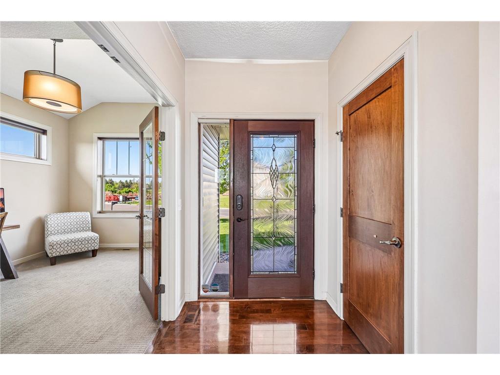 643 Parkside Court Eagan MN 55123 7058541 image3