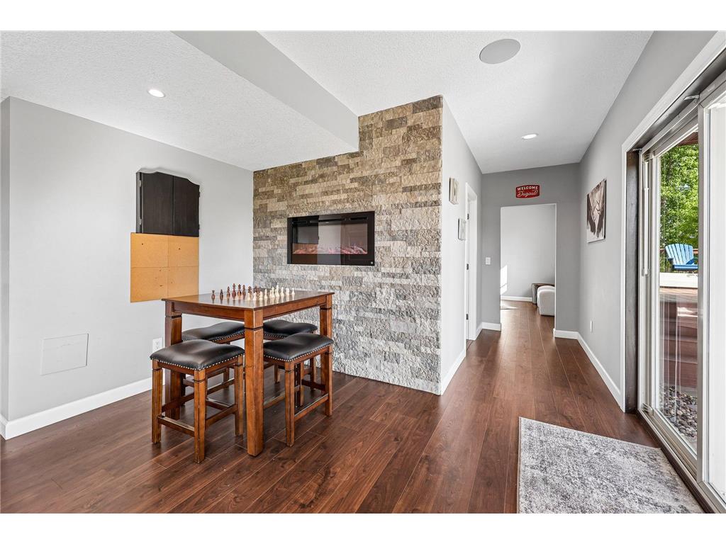 643 Parkside Court Eagan MN 55123 7058541 image43