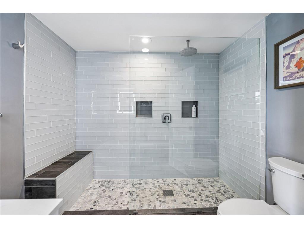 643 Parkside Court Eagan MN 55123 7058541 image44