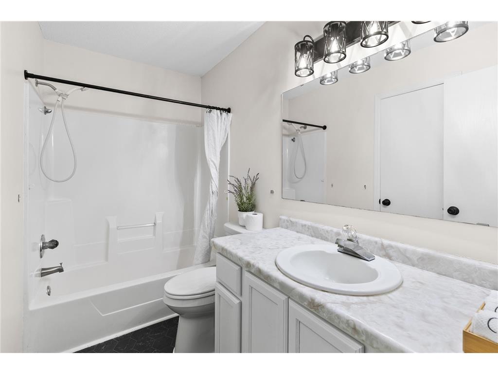 643 Roundhouse Street Shakopee MN 55379 7064996 image15
