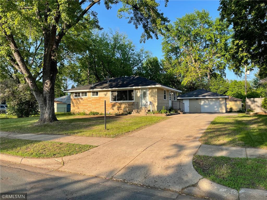 6430 Unity Avenue N Brooklyn Center MN 55429 6377742 image1