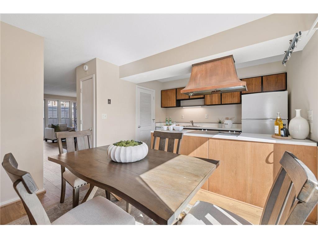 6433 Barrie Road Edina MN 55435 7082993 image10