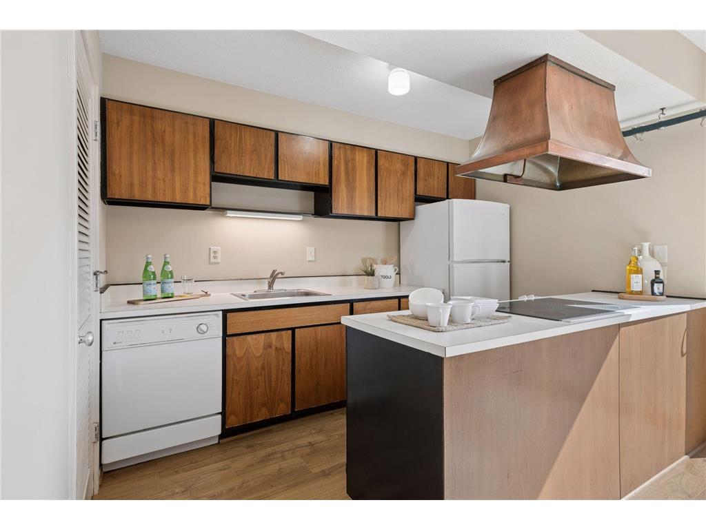 6433 Barrie Road Edina MN 55435 7082993 image11