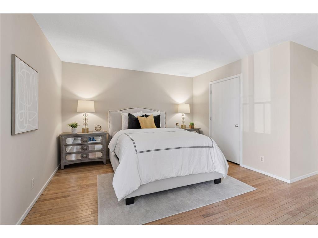 6433 Barrie Road Edina MN 55435 7082993 image18