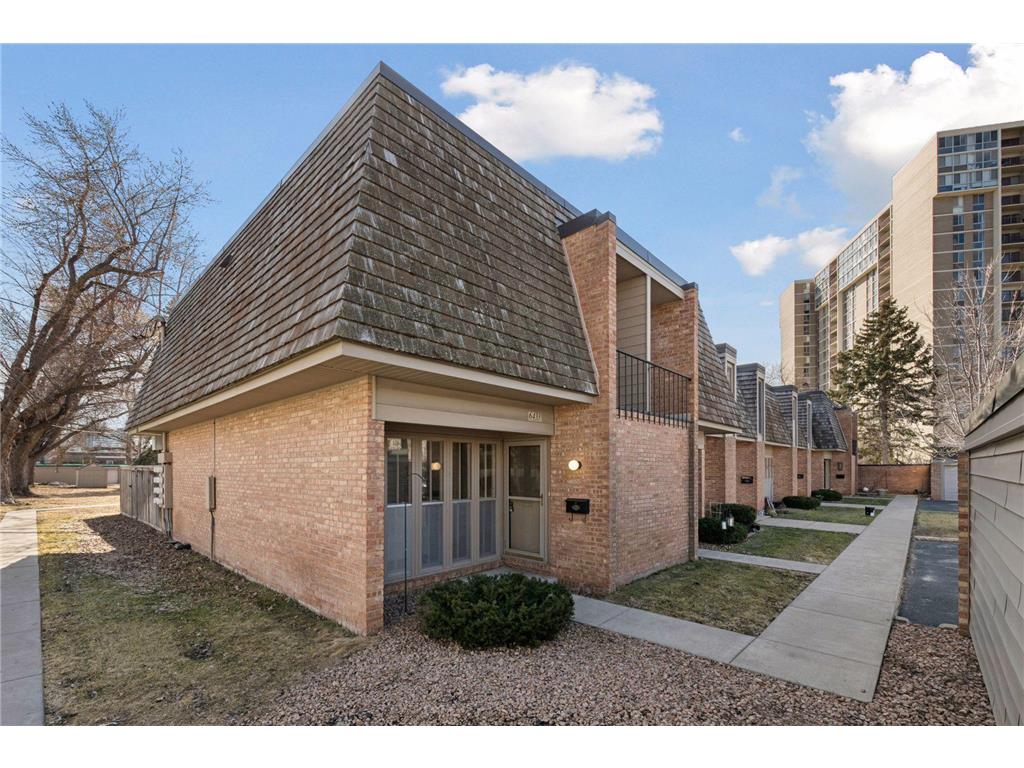 6433 Barrie Road Edina MN 55435 7082993 image2