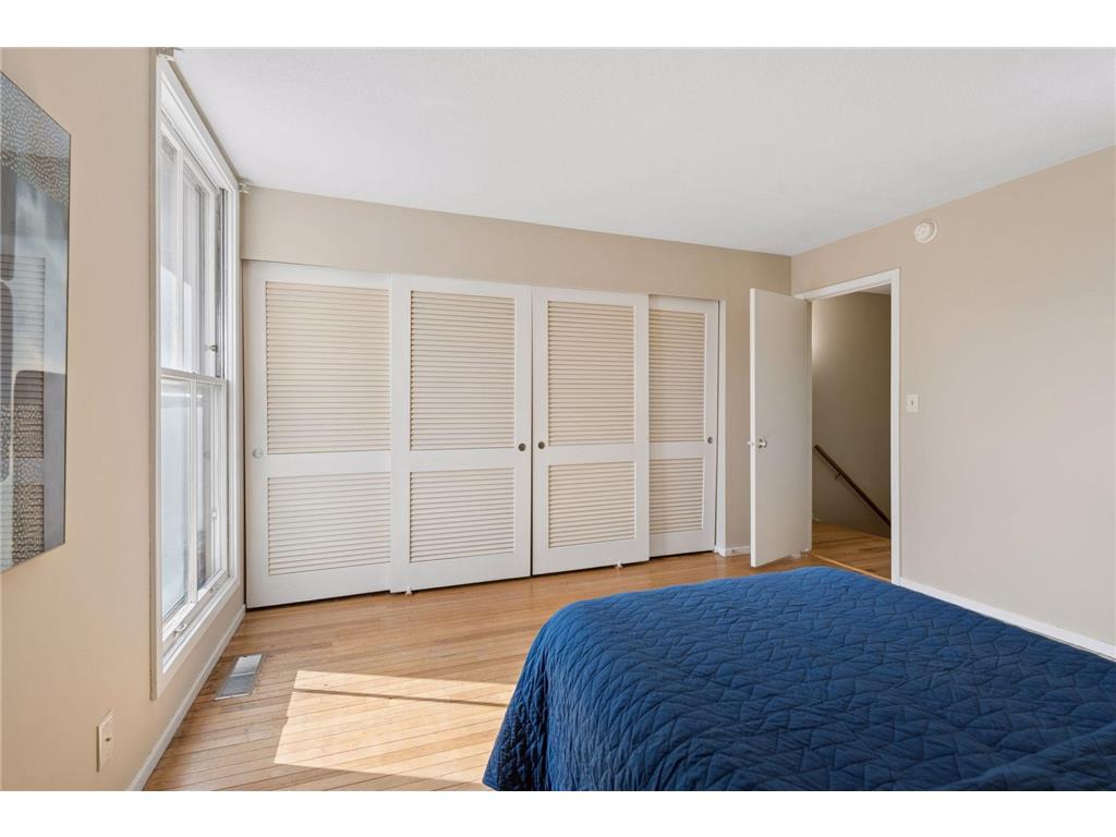 6433 Barrie Road Edina MN 55435 7082993 image24