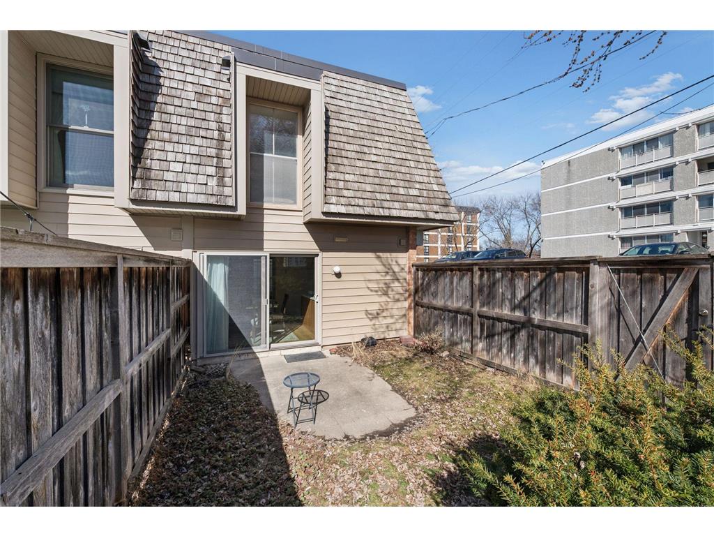 6433 Barrie Road Edina MN 55435 7082993 image26