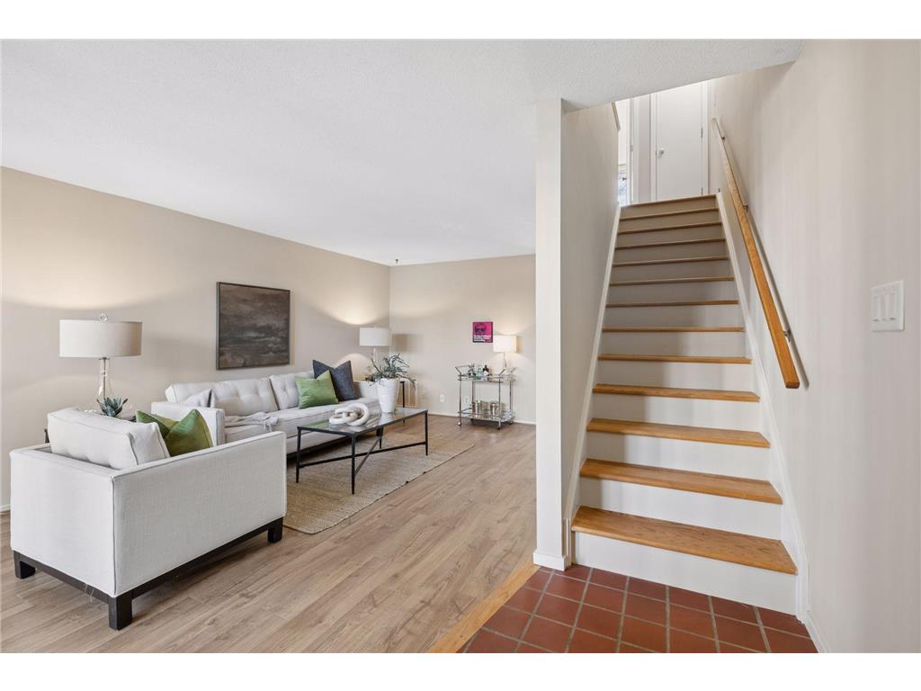 6433 Barrie Road Edina MN 55435 7082993 image4