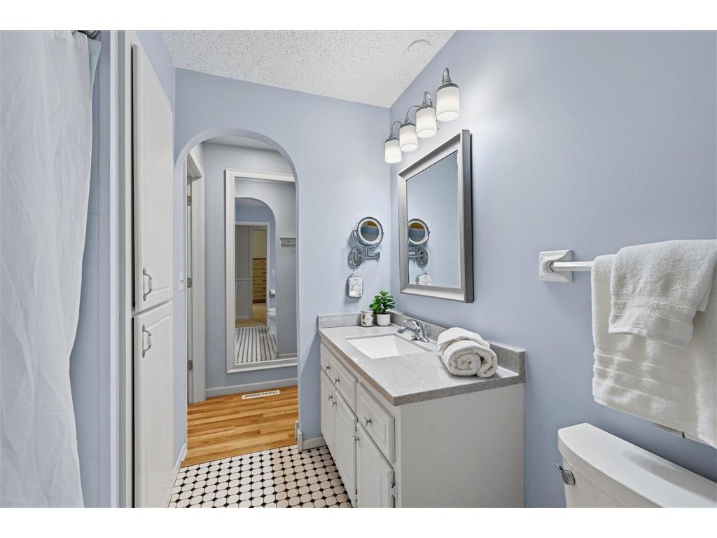 6433 Cavell Avenue N Brooklyn Park MN 55428 7068084 image14