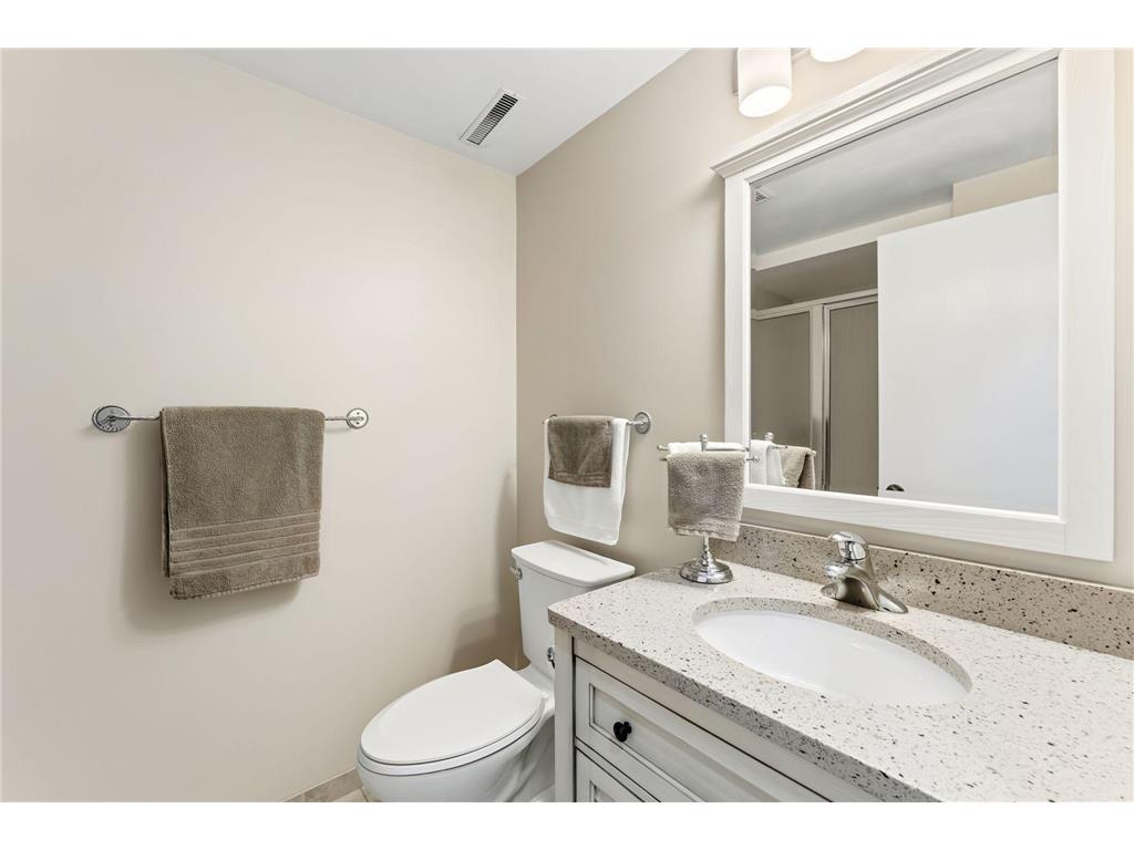 6435 Vernon Avenue S Edina MN 55436 7102242 image25