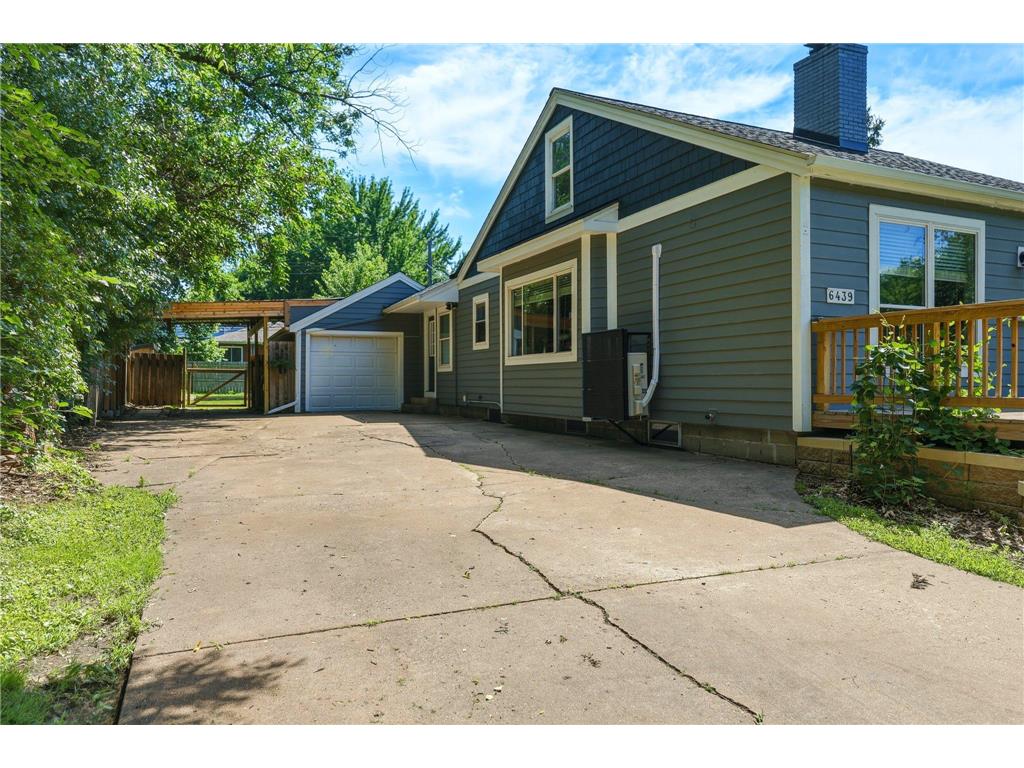 6439 Olympia Street Golden Valley MN 55427 7105513 image44