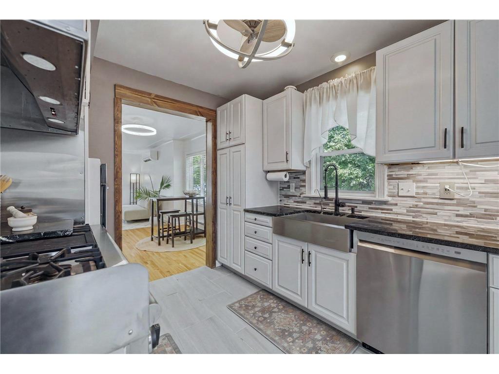 6439 Olympia Street Golden Valley MN 55427 7105513 image8