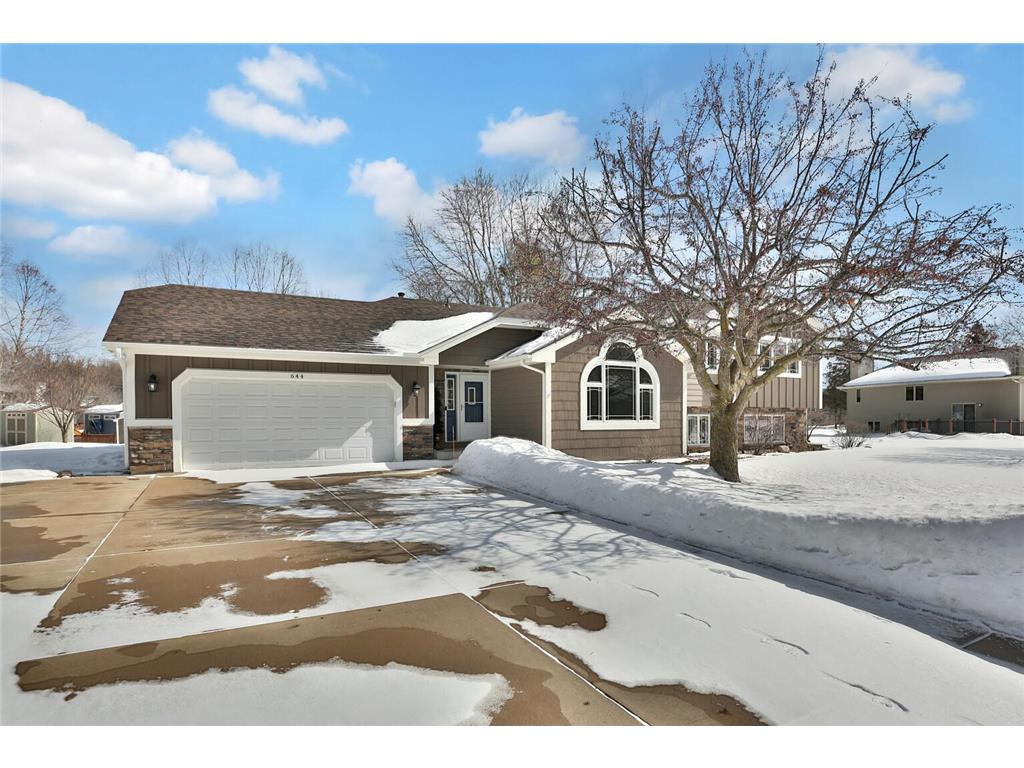 644 Parkwood Circle Vadnais Heights MN 55127 6343287 image1