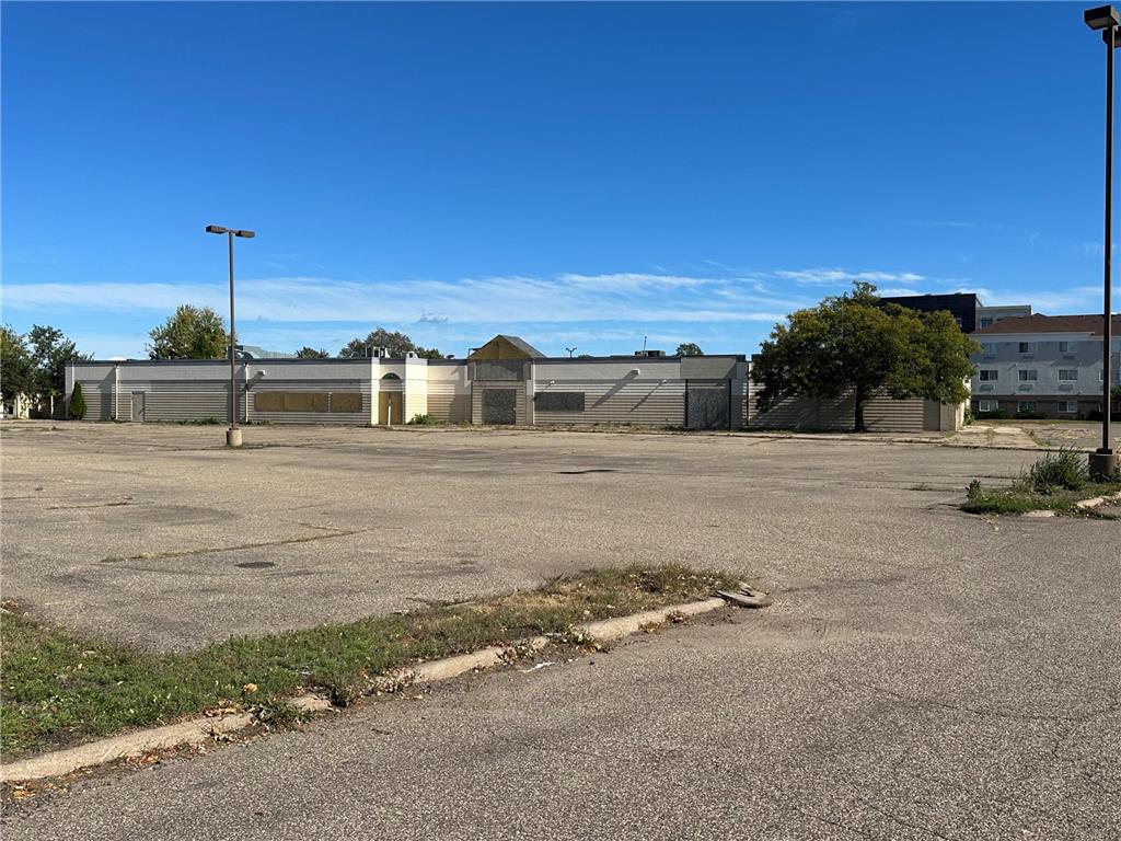 6440 James Circle N Brooklyn Center MN 55430 6455099 image1