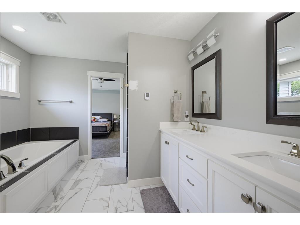 6445 Black Berry Court Lino Lakes MN 55014 7093715 image36