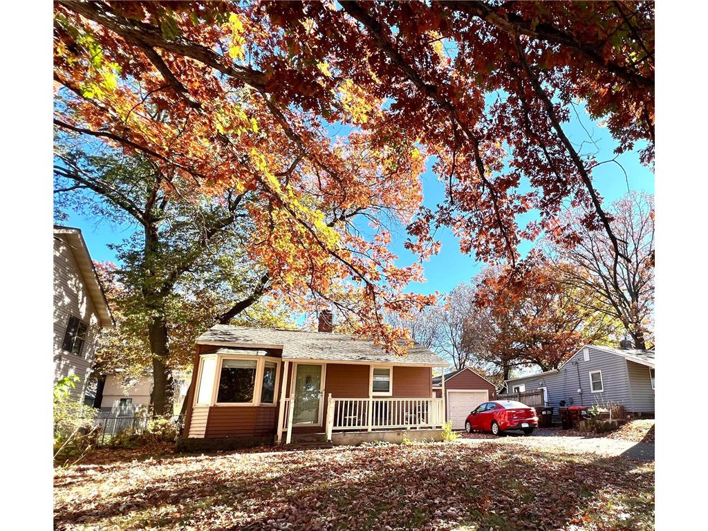 645 Goodview Avenue N Oakdale MN 55128 6622130 image1